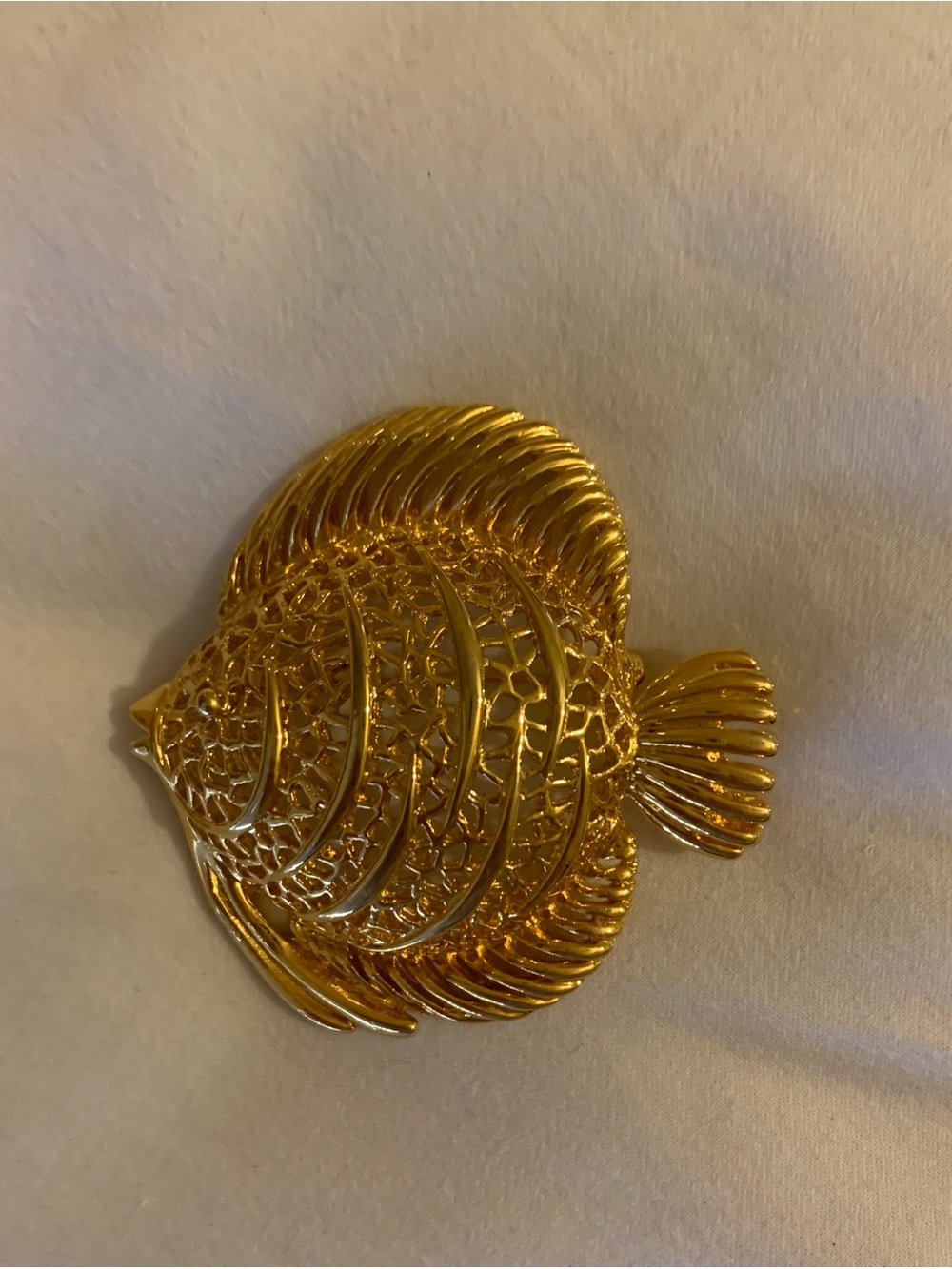 Decorative Gold Fish Brooch/Pin